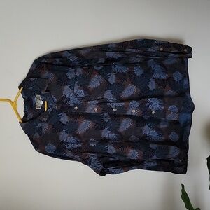 Duluth Trading Co Palm Leaf Print Long Sleeve Button Down Shirt. Tropical.